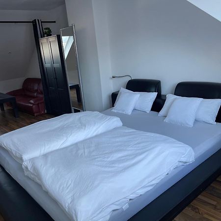 Luxurioeses Zimmer 10Min Zum Universitaet كاسيل المظهر الخارجي الصورة