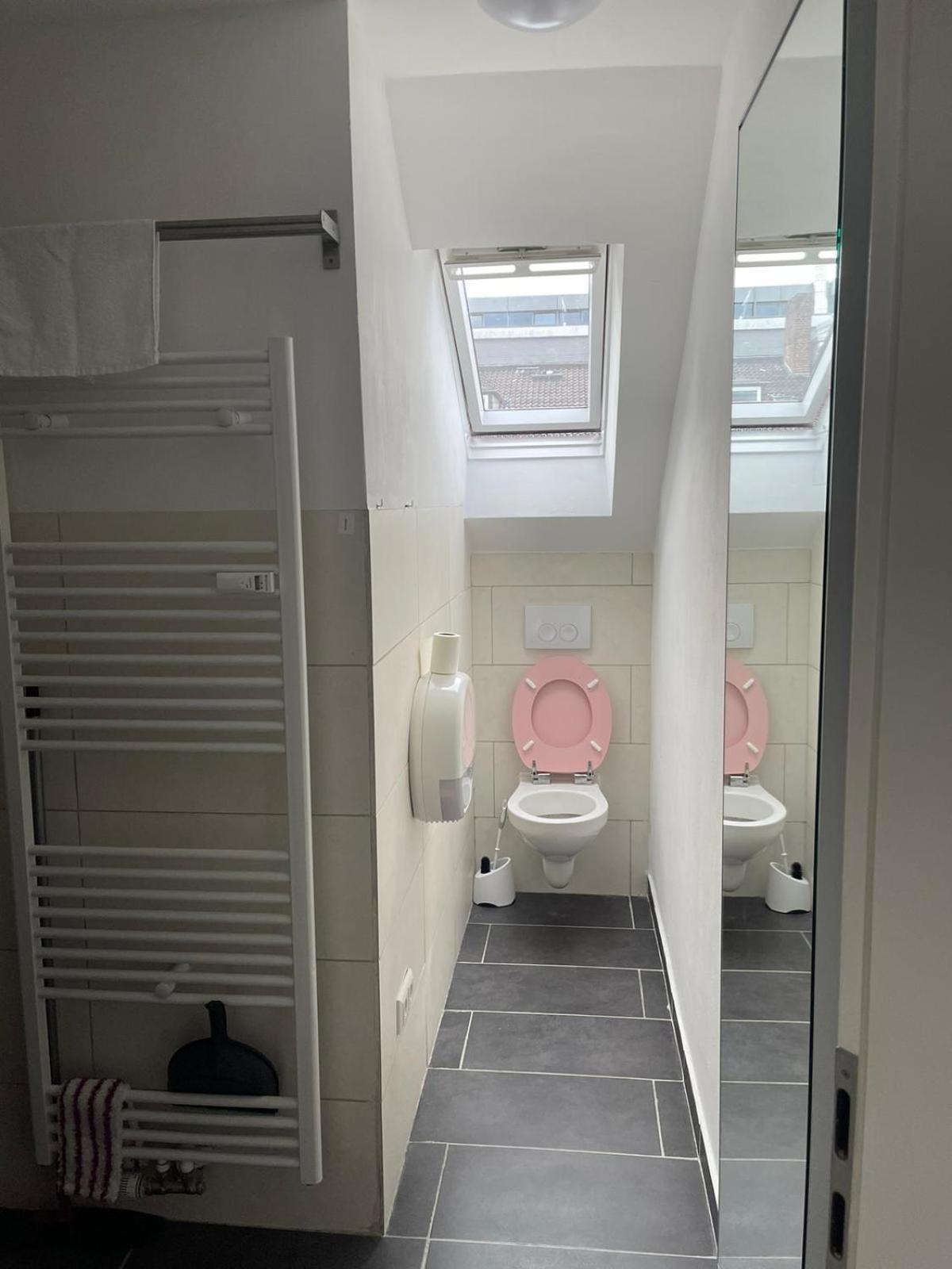 Luxurioeses Zimmer 10Min Zum Universitaet كاسيل المظهر الخارجي الصورة