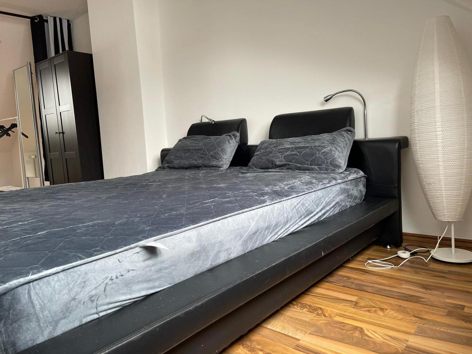 Luxurioeses Zimmer 10Min Zum Universitaet كاسيل المظهر الخارجي الصورة