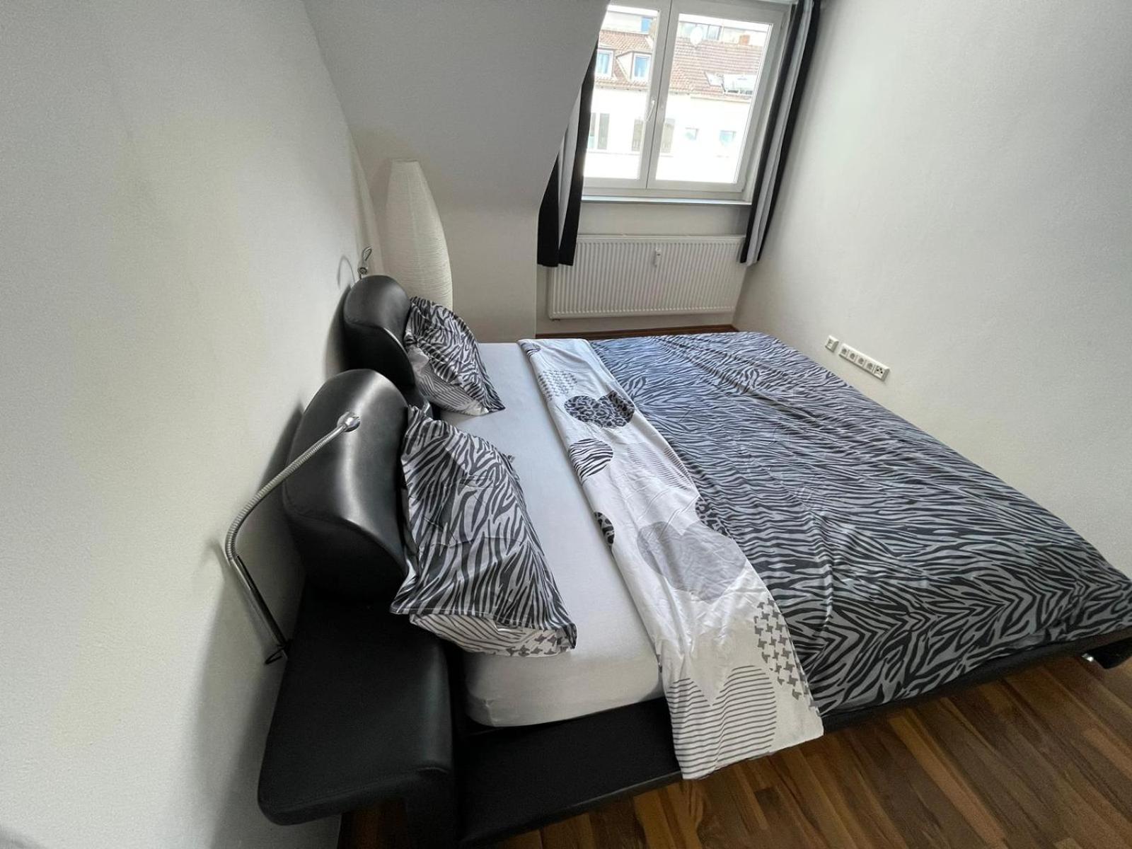 Luxurioeses Zimmer 10Min Zum Universitaet كاسيل المظهر الخارجي الصورة